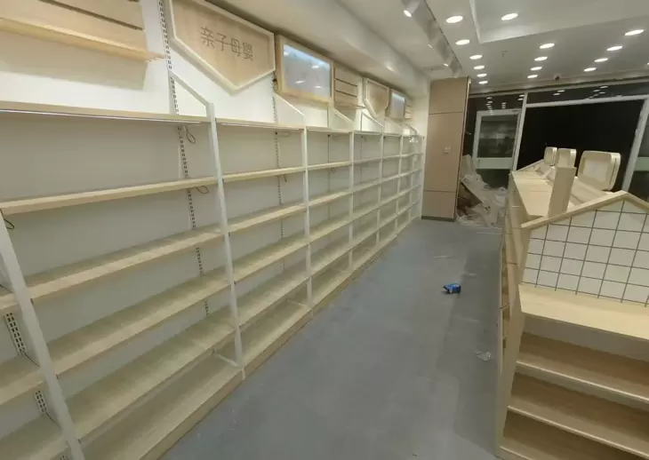 母婴店货架