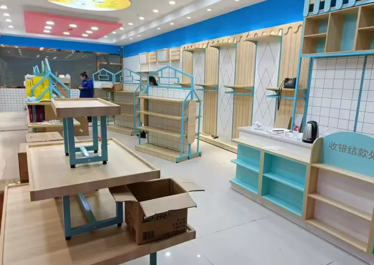 母婴店货架