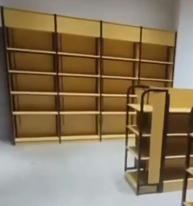 未来书店定制款钢木货架落地完工